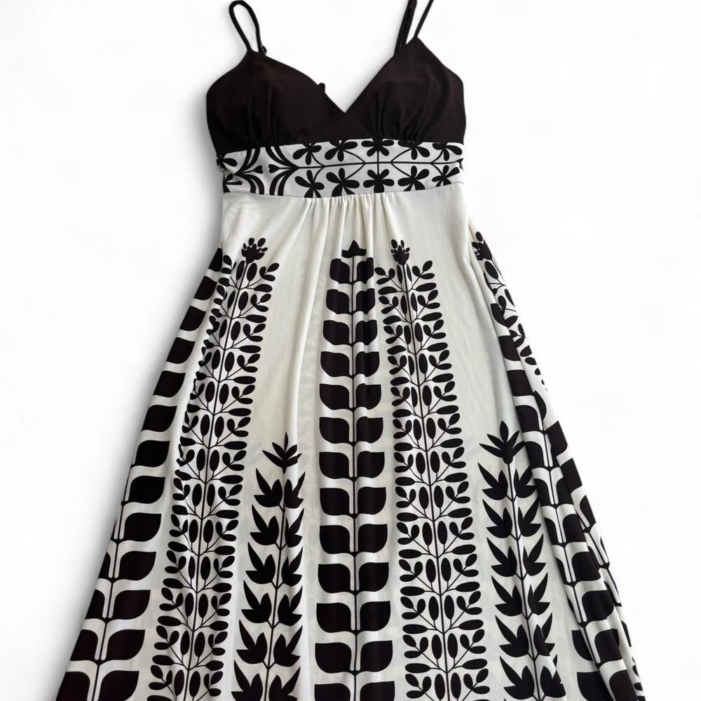 2000’s Dark Brown and White Floral Dress